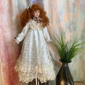 RARE 📌 RUSTIE "MONICA" A RED HAIR PORCELAIN DOLL WHITE DRESS GEMS #352
